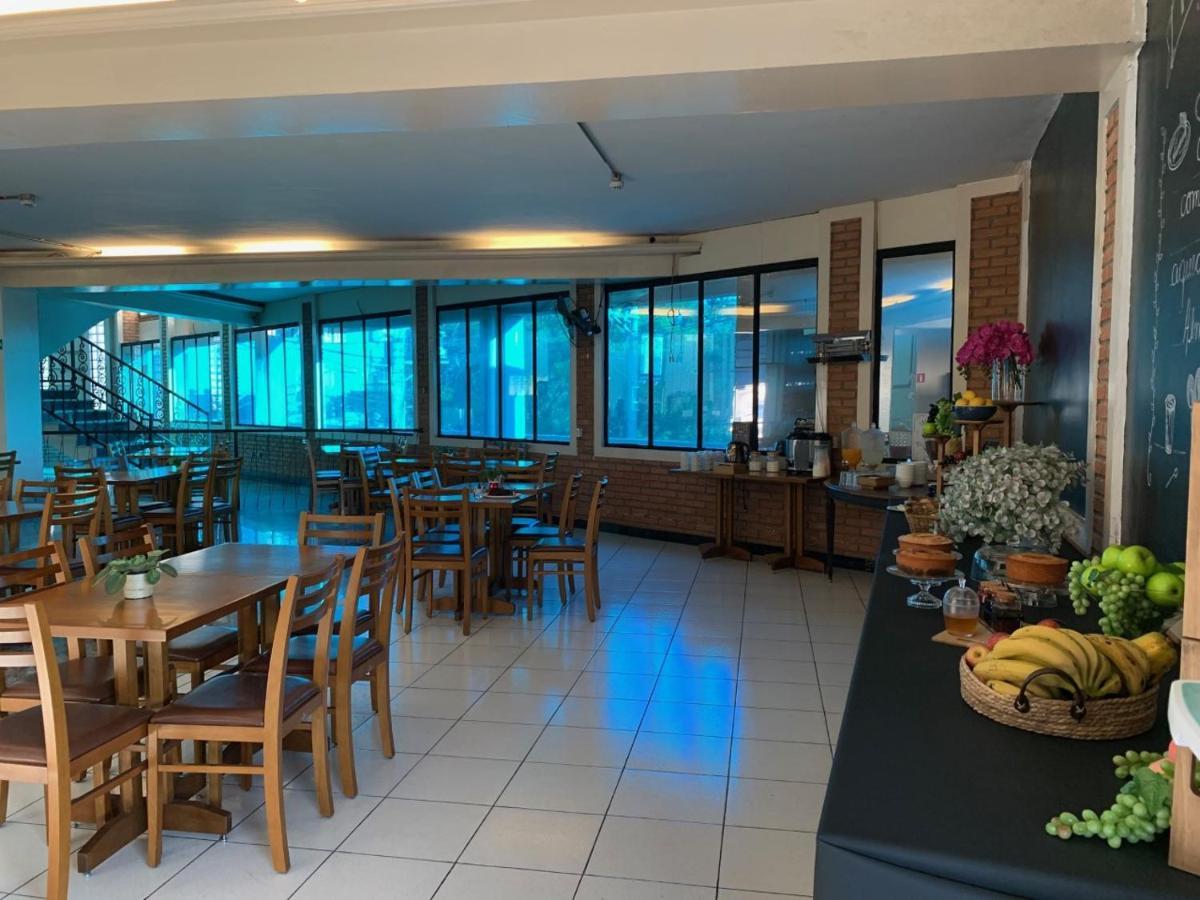 Hotel St. Daniel กัวรูยุส ภายนอก รูปภาพ