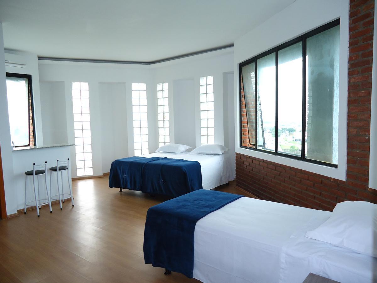 Hotel St. Daniel กัวรูยุส ภายนอก รูปภาพ