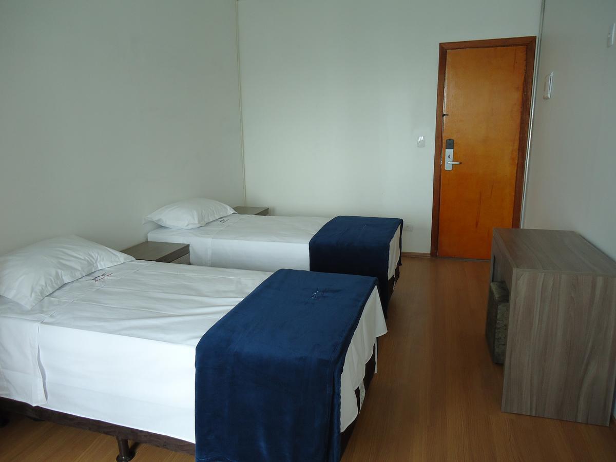 Hotel St. Daniel กัวรูยุส ภายนอก รูปภาพ