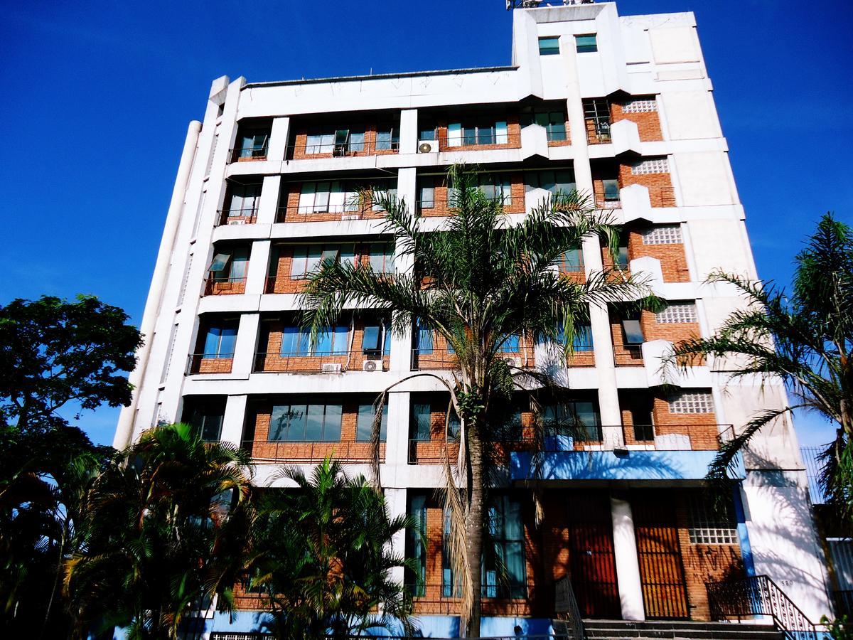 Hotel St. Daniel กัวรูยุส ภายนอก รูปภาพ